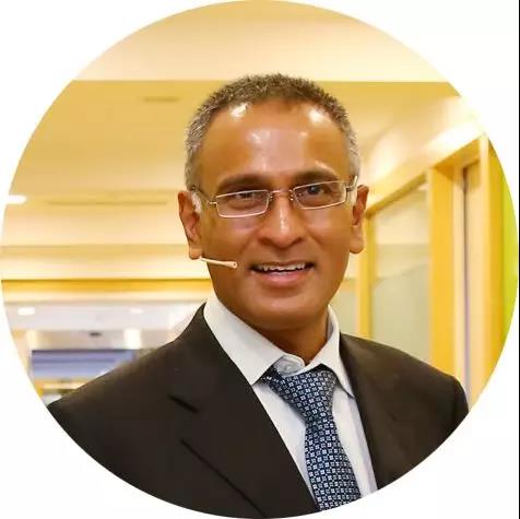 Portrait of Mr. Dalvi Humza, Plastic Surgeon